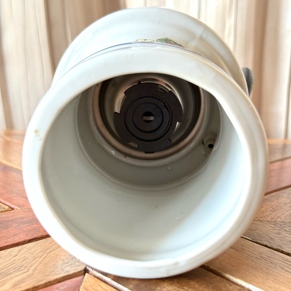 Vintage 7” Ceramic Coffee Grinder Peppermill with Floral Design - Picture 6 of 7